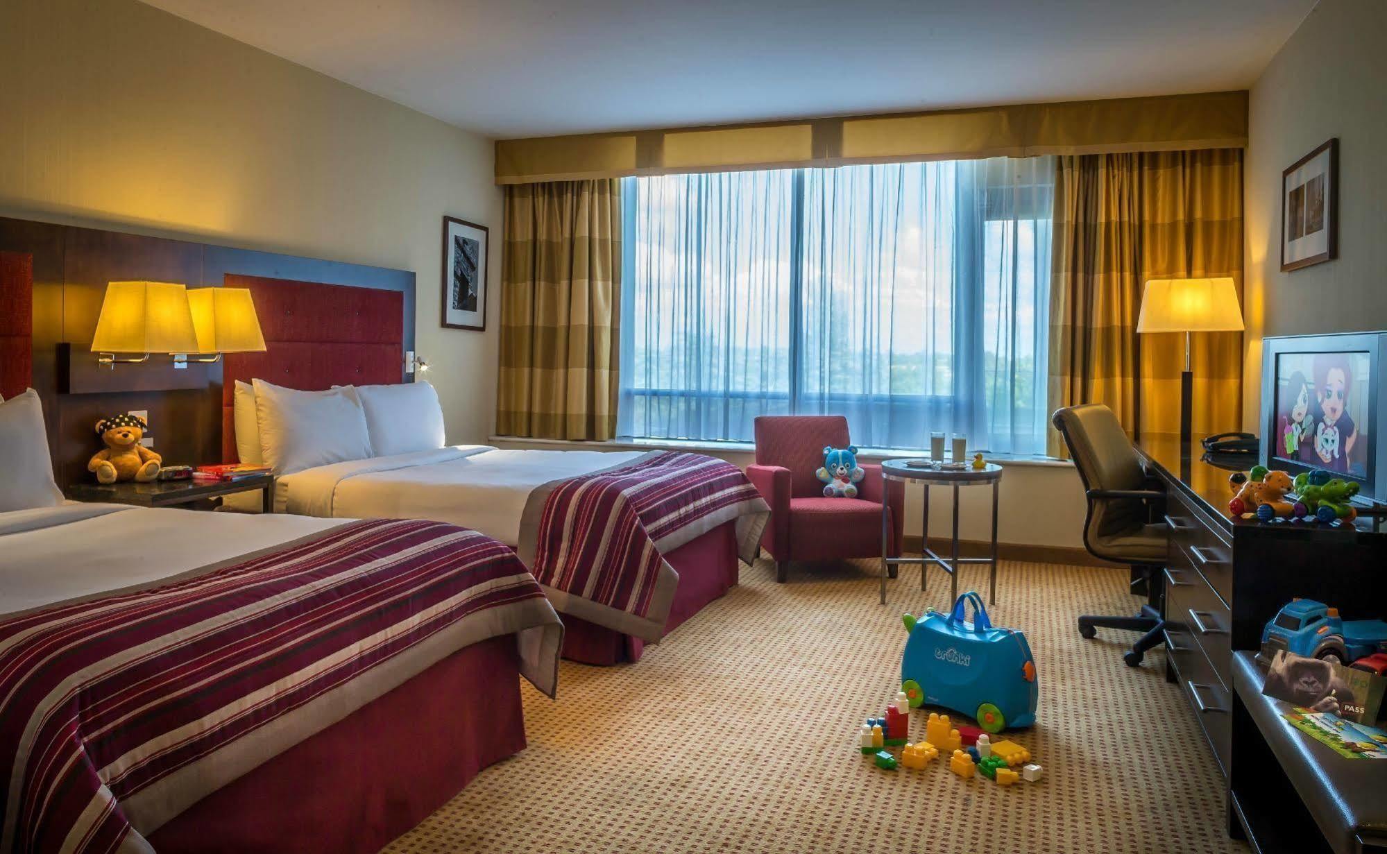 Pillo Hotel & Leisure Club Ashbourne Luaran gambar